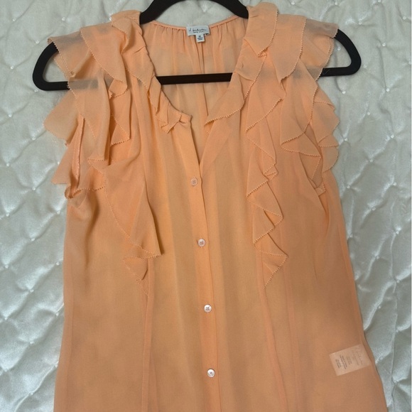 T.BABATON Aritzia pastel orange 100% silk blouse with buttons in size x-small - Picture 2 of 5